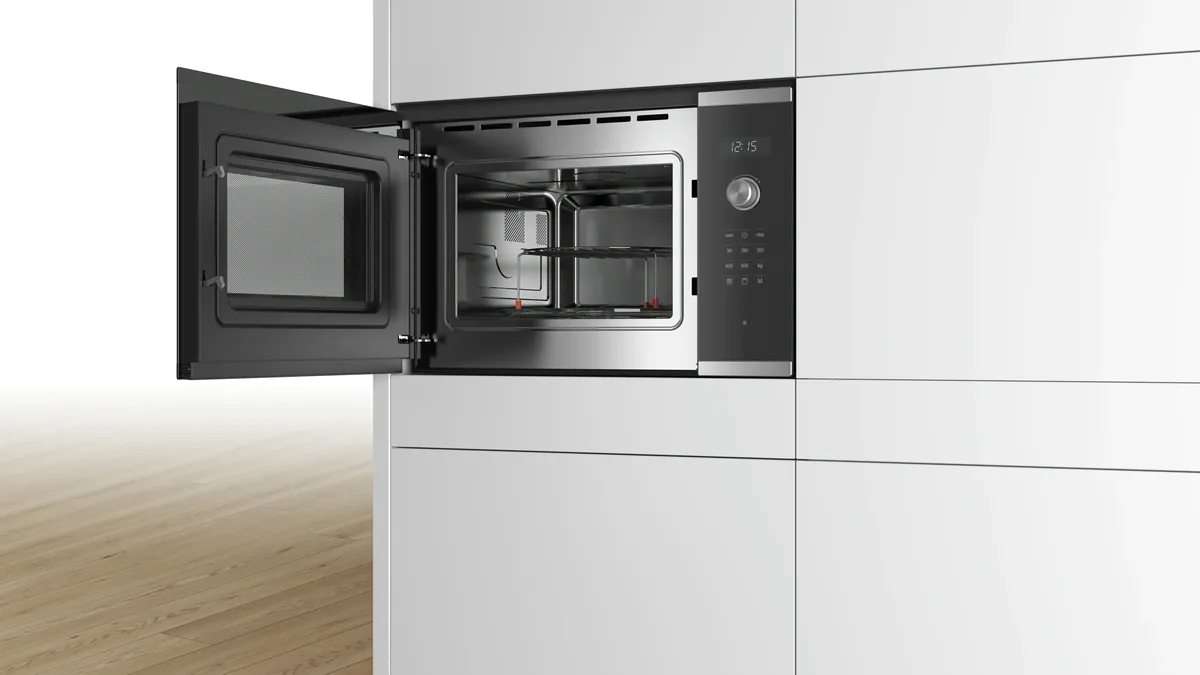 Встраиваемая микроволновая печь Bosch с грилем, 59 x 38 см