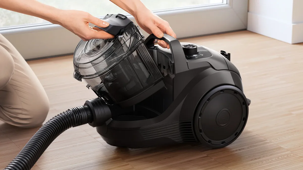 Bosch контейнерный пылесос Serie 4, черный