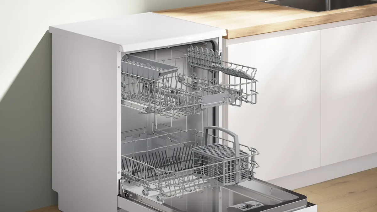 Өзүнчө турган идиш жуугуч машина Bosch 60 см, ак