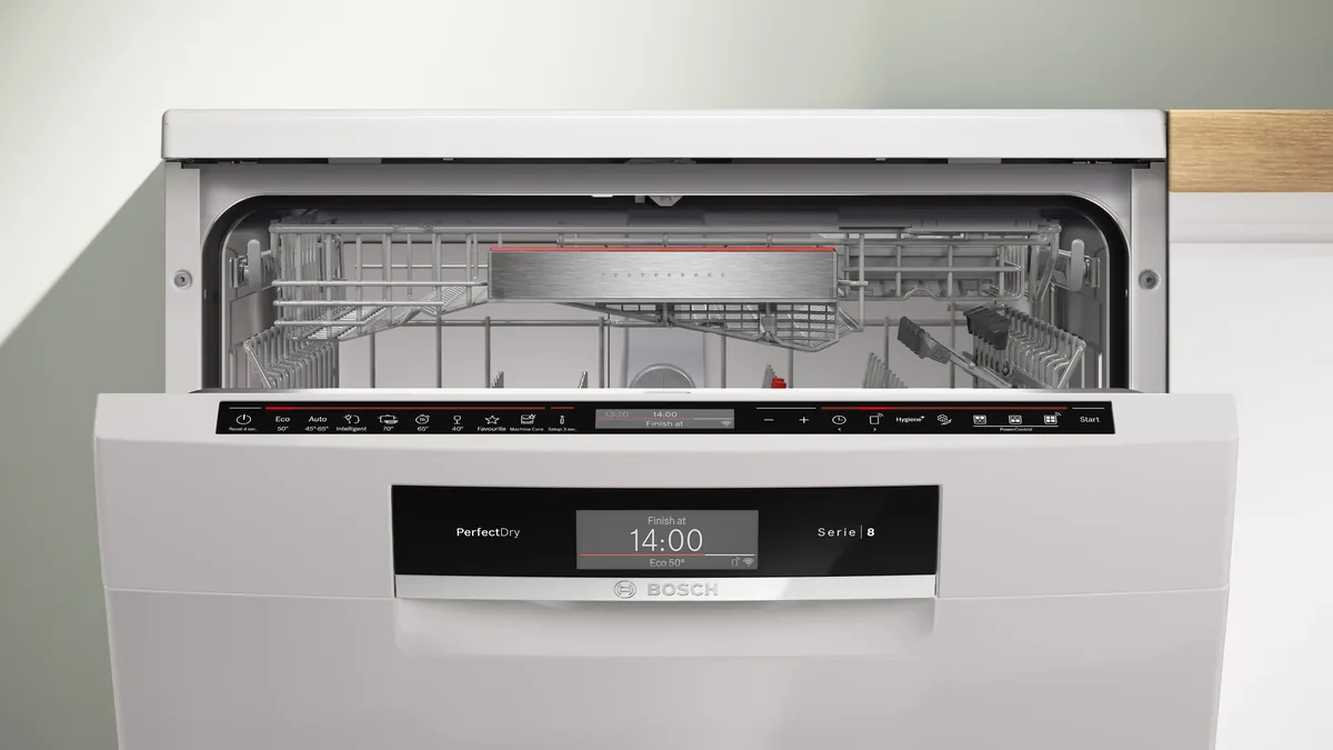 Отдельностоящая посудомоечная машина Bosch 60 см, белая
