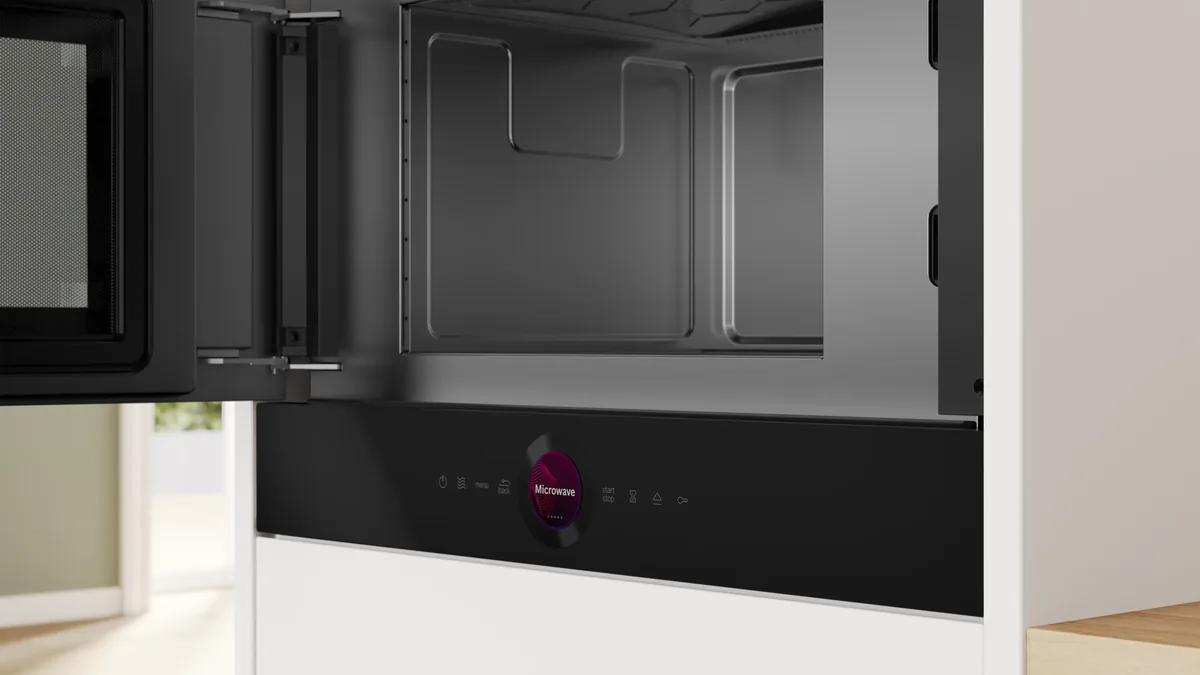 Встраиваемая микроволновая печь Bosch BFL9221B1